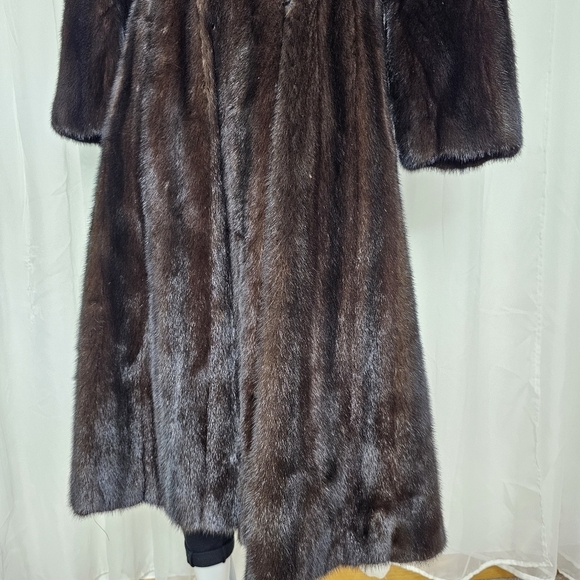 Authentic real mink fur coat deep chocolate brown small GORGEOUS! Long length - Picture 3 of 12